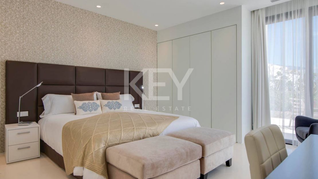 Villa Delight: A Luxurious Retreat in Benahavis - Short-Term Rental