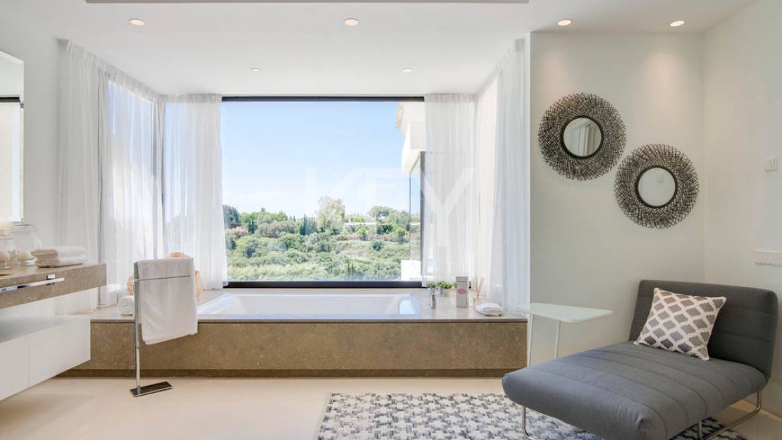 Villa Delight: A Luxurious Retreat in Benahavis - Short-Term Rental
