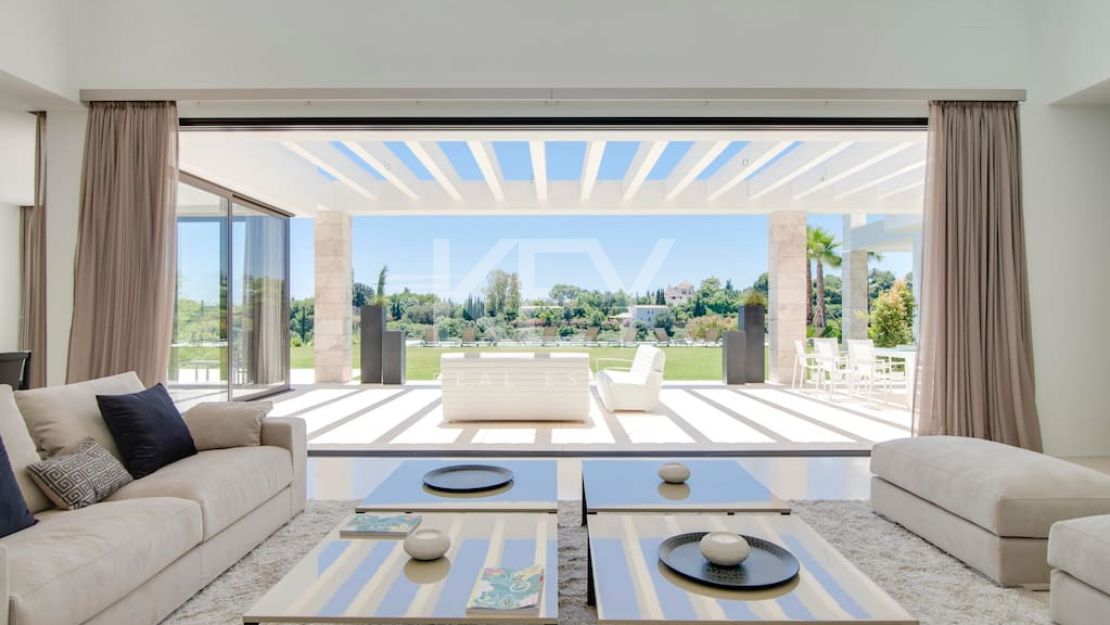 Villa Delight: A Luxurious Retreat in Benahavis - Short-Term Rental