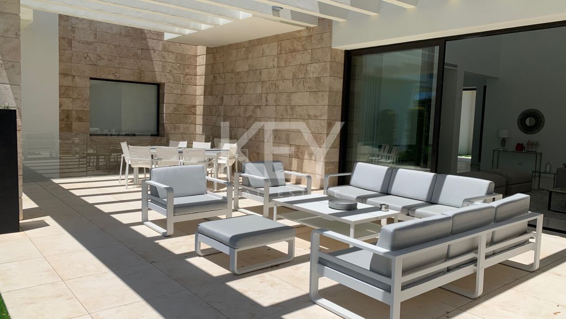 Villa Delight: A Luxurious Retreat in Benahavis - Short-Term Rental