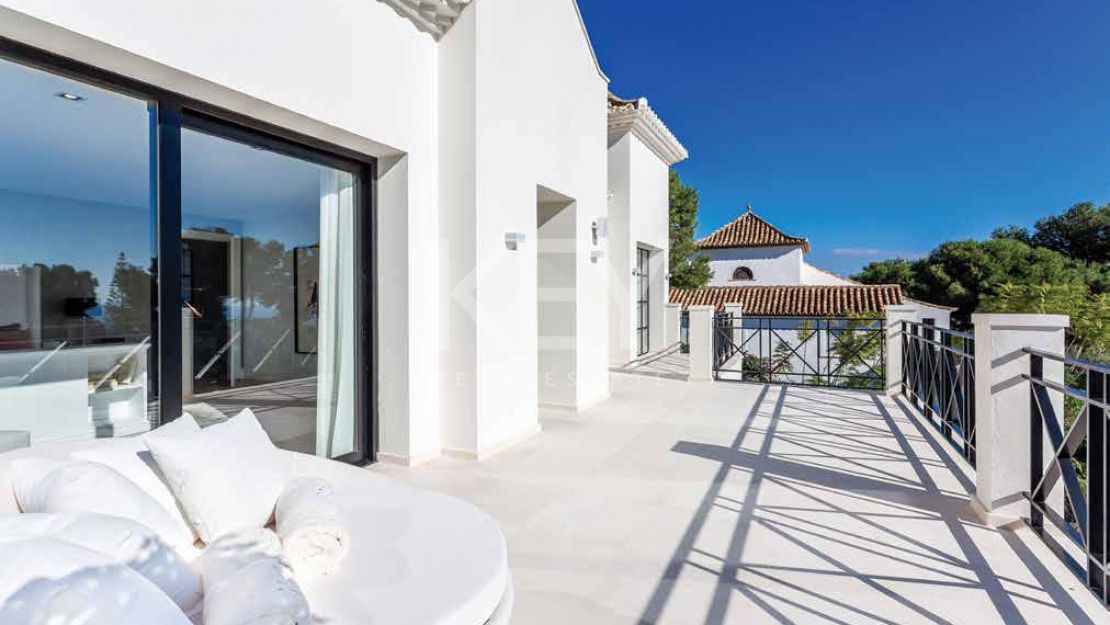 Villa de lujo con vistas al mar situado en Sierra Blanca, Marbella