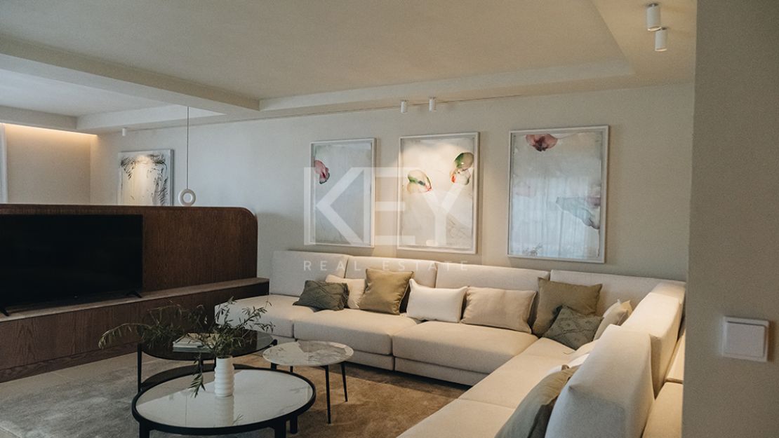 Nueva villa de estilo moderno en alquiler a corto plazo en Puerto Banús, Marbella