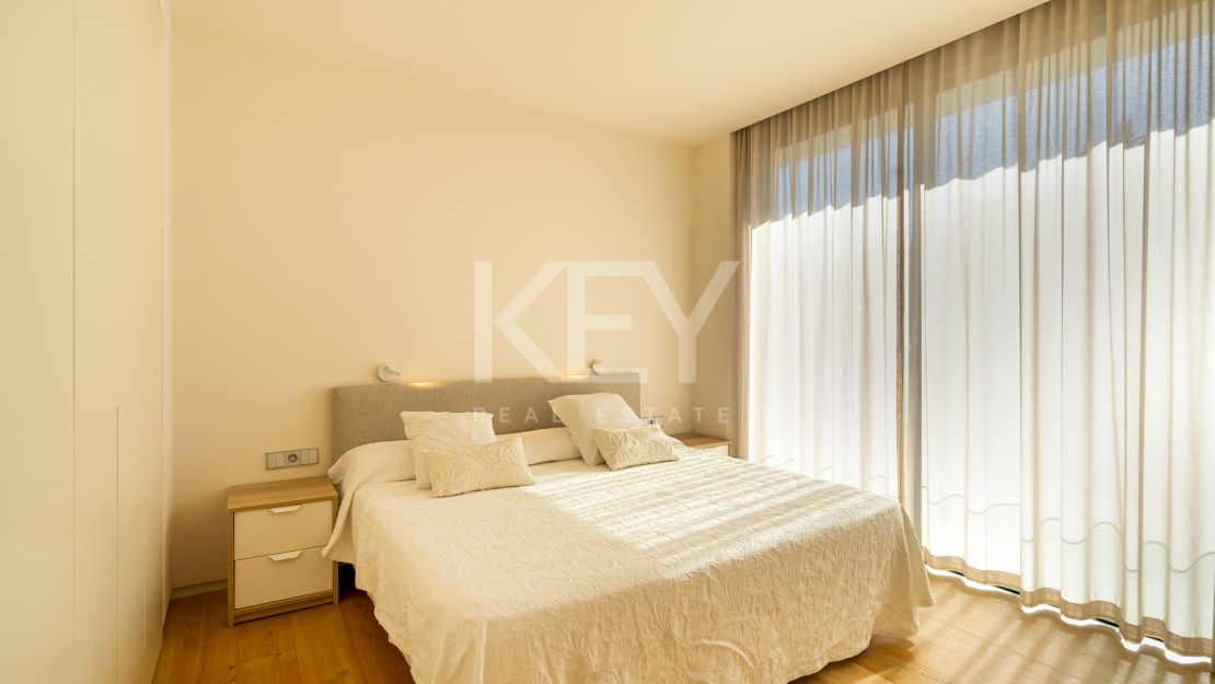 New modern villa in Golden Mile, Marbella, for long term