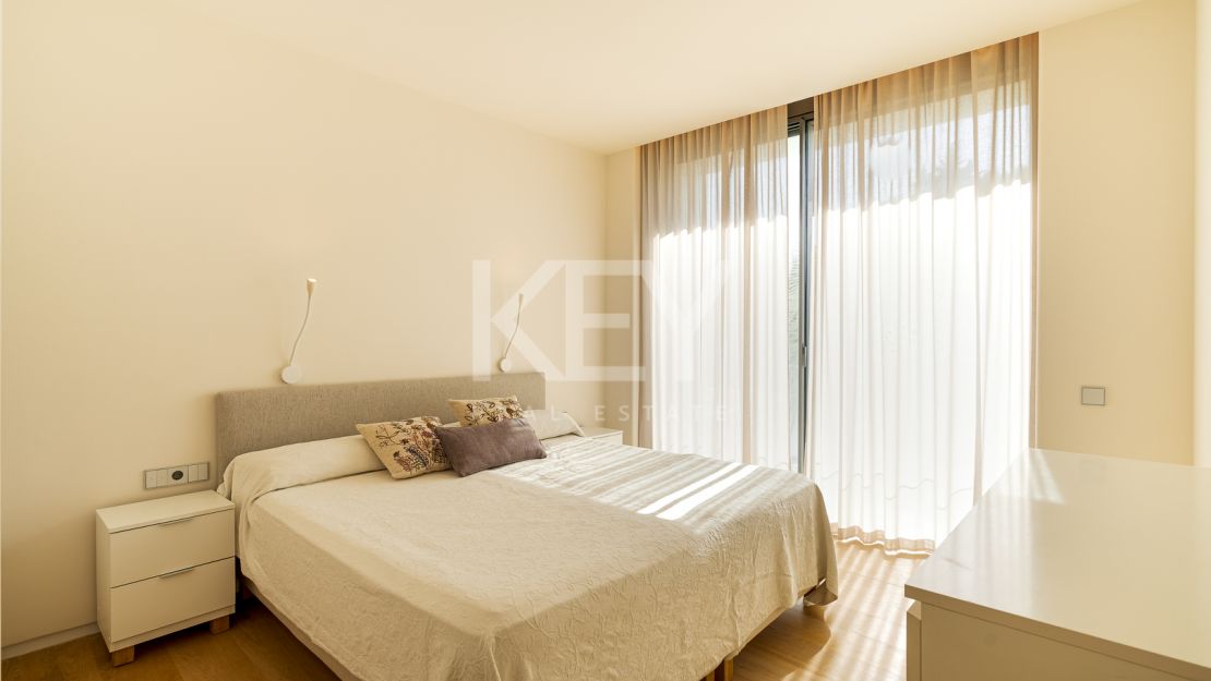 New modern villa in Golden Mile, Marbella, for long term