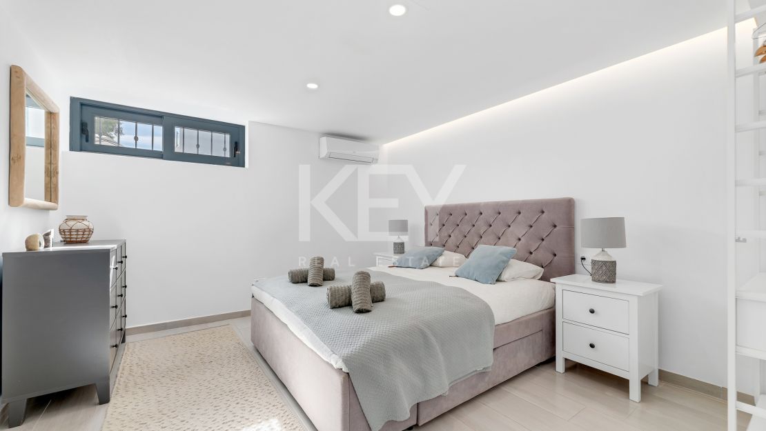 Villa Banús: una villa moderna para alquileres vacacionales en Puerto Banús, Marbella
