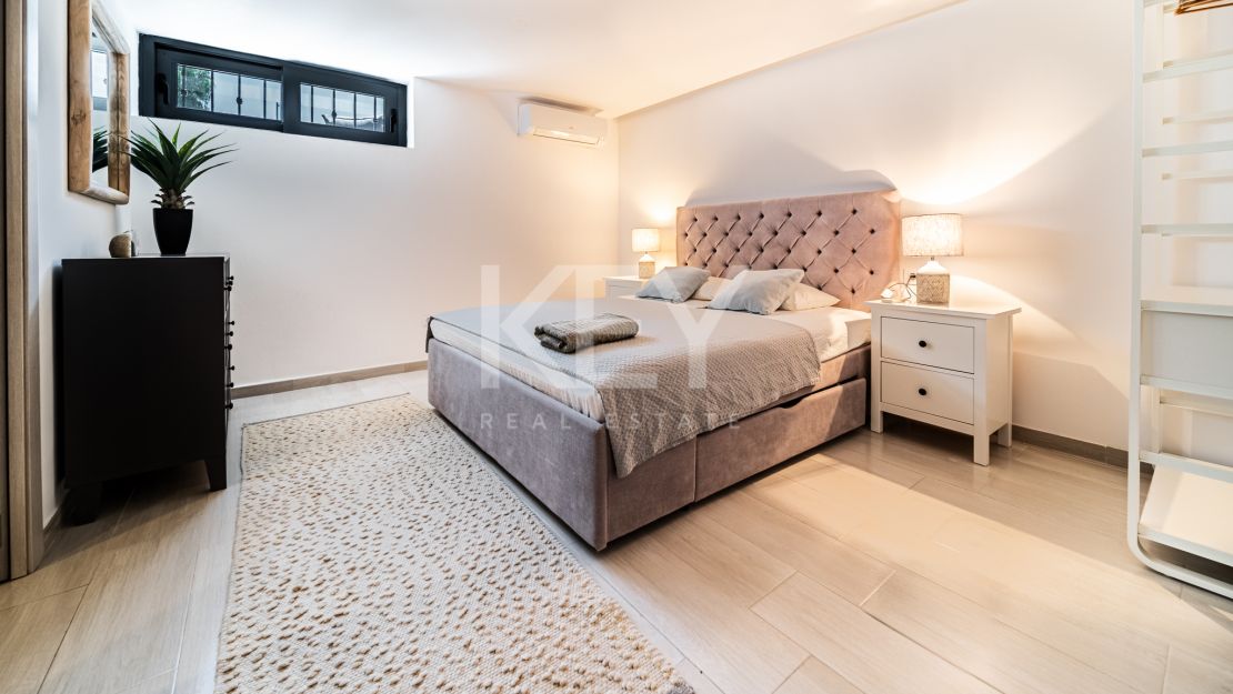 Villa Banús: una villa moderna para alquileres vacacionales en Puerto Banús, Marbella