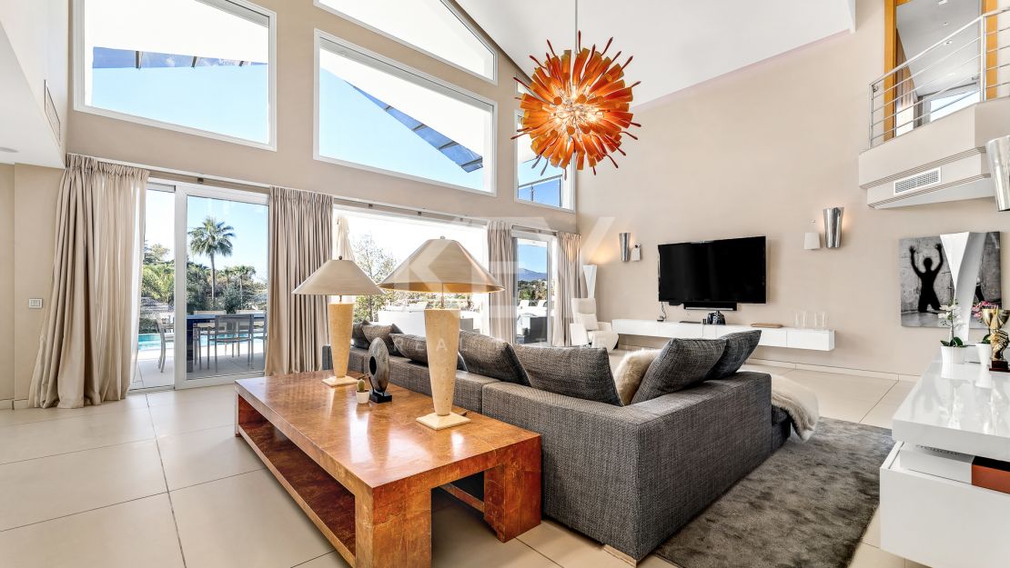 Villa Heaven: villa moderna en Nueva Andalucía, Marbella