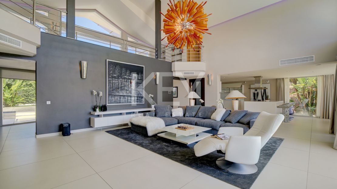 Villa Heaven: villa moderna en Nueva Andalucía, Marbella