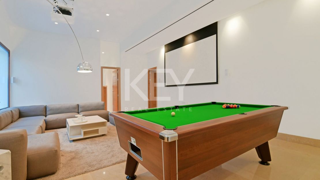 Ultimate Luxury Retreat: Villa Sunshine - Short-Term Rent in Nueva Andalucía