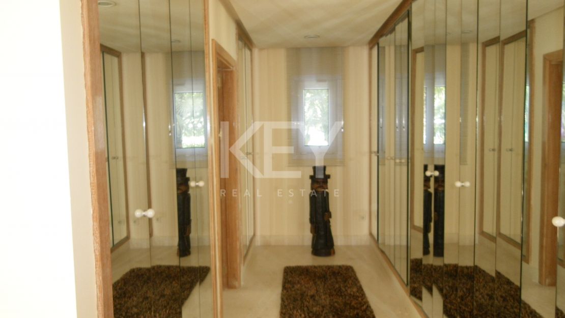 Villa Chantal: a Modern Frontline Golf Villa in La Cerquilla, Nueva Andalucia