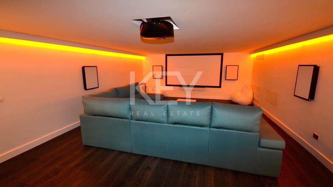 Villa Euphoria: luxury beachfront villa in The Golden Mile, Marbella