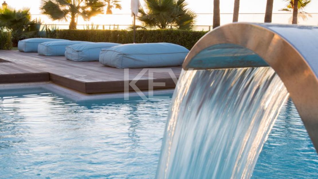 Villa Euphoria: luxury beachfront villa in The Golden Mile, Marbella