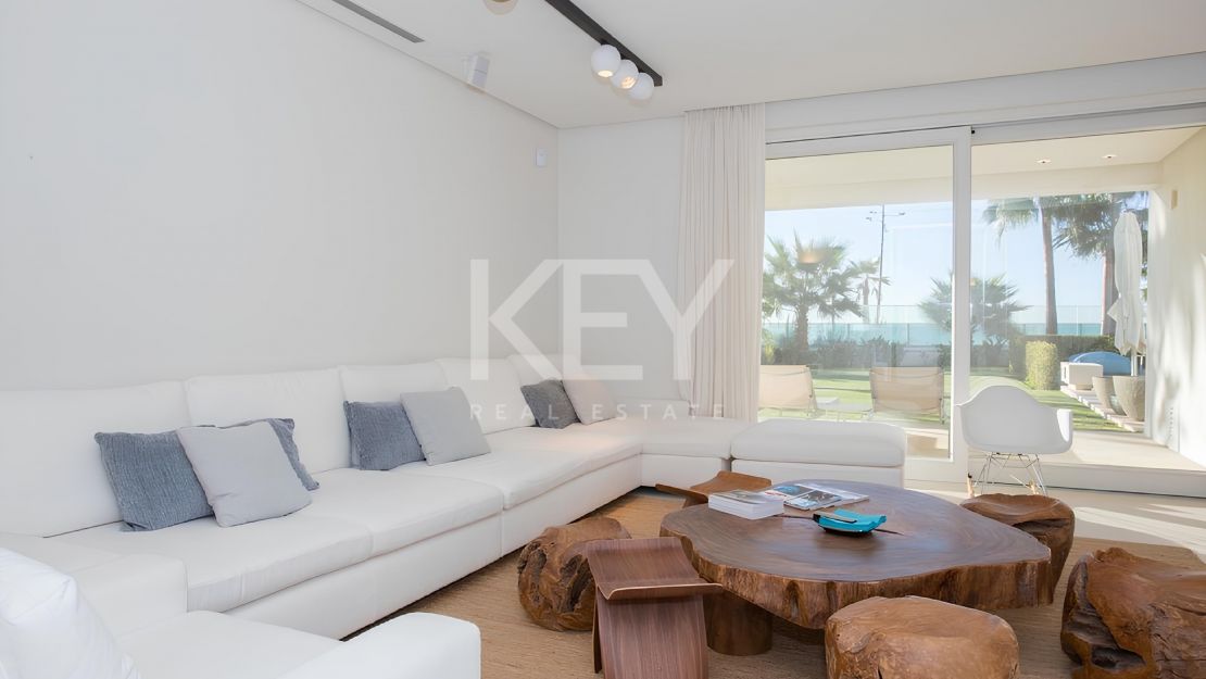 Villa Euphoria: luxury beachfront villa in The Golden Mile, Marbella