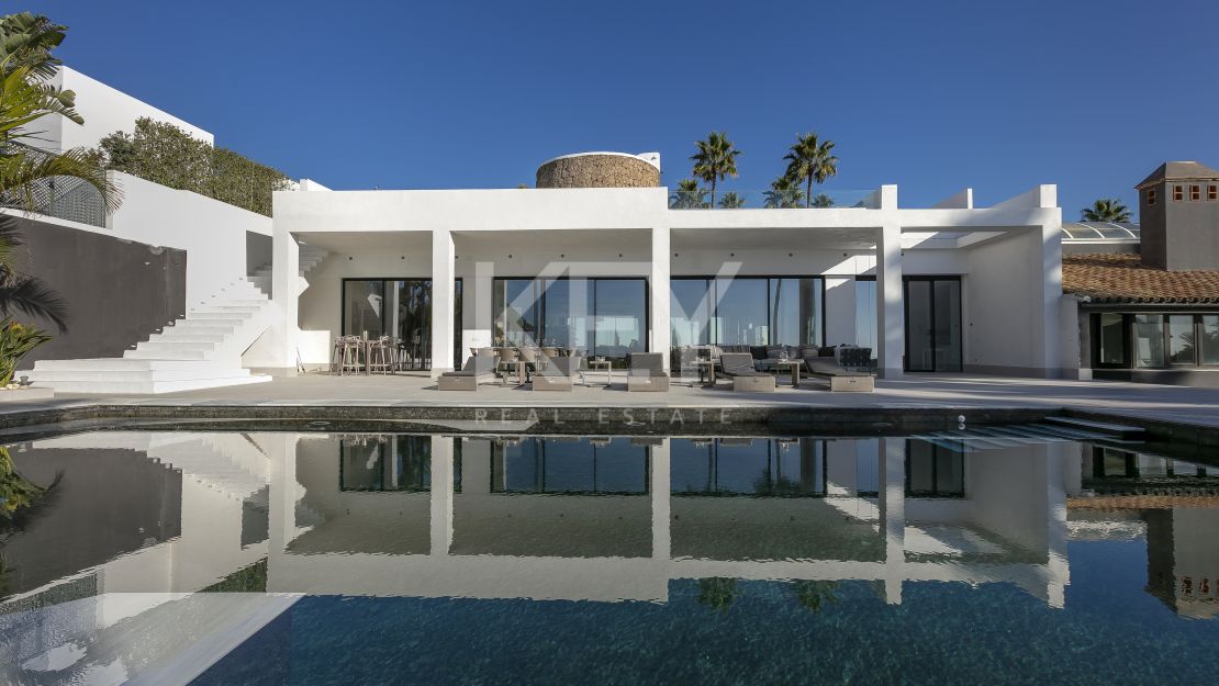 Villa Morocco: Spectacular Front-Line Beach Villa in Los Monteros, Marbella