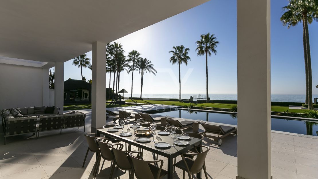 Villa Morocco: Spectacular Front-Line Beach Villa in Los Monteros, Marbella