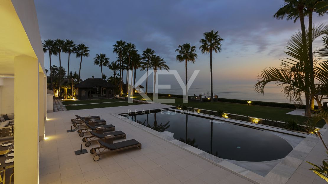 Villa Morocco: Spectacular Front-Line Beach Villa in Los Monteros, Marbella