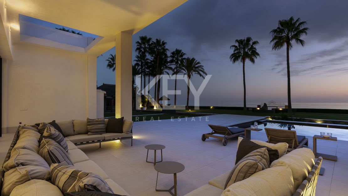 Villa Morocco: Spectacular Front-Line Beach Villa in Los Monteros, Marbella