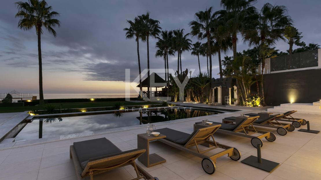 Villa Morocco: Spectacular Front-Line Beach Villa in Los Monteros, Marbella