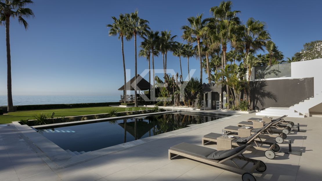 Villa Morocco: Spectacular Front-Line Beach Villa in Los Monteros, Marbella
