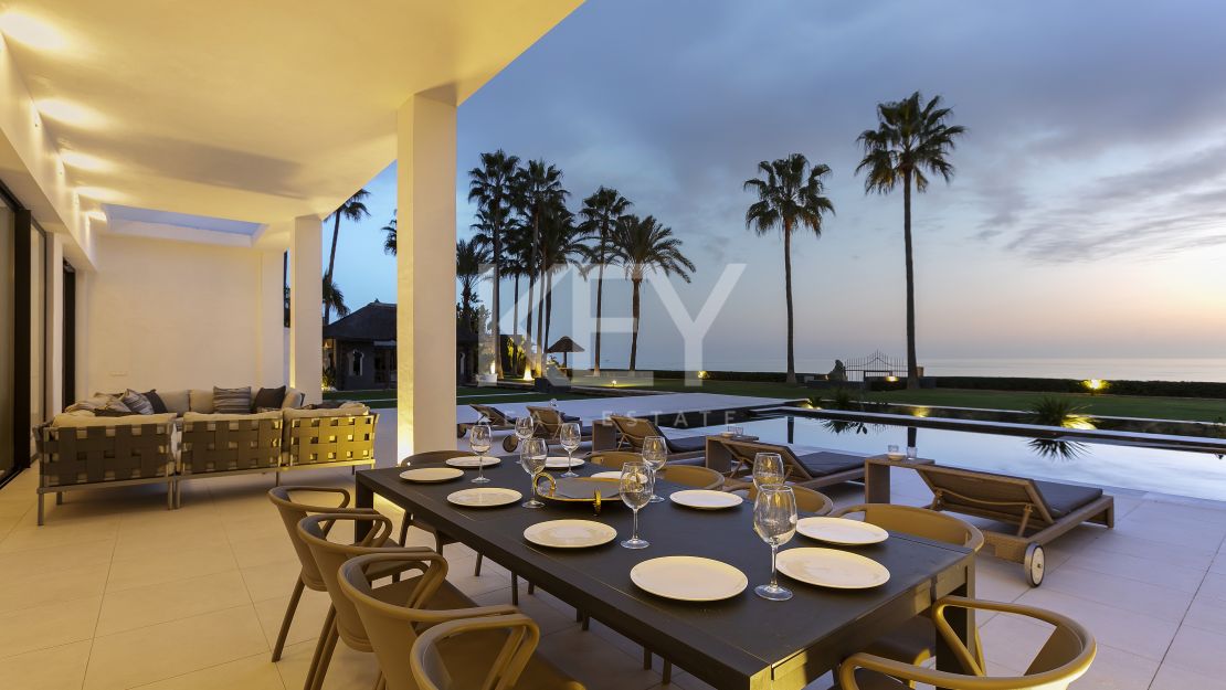 Villa Morocco: Spectacular Front-Line Beach Villa in Los Monteros, Marbella