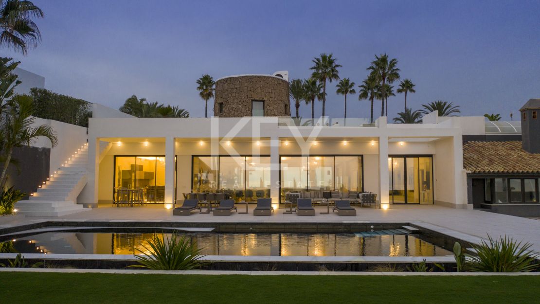 Villa Morocco: Spectacular Front-Line Beach Villa in Los Monteros, Marbella