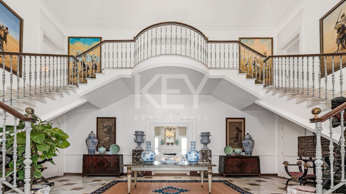 Villa Fiorella: Beachfront Villa for sale and rent in Guadalmina Baja, San Pedro