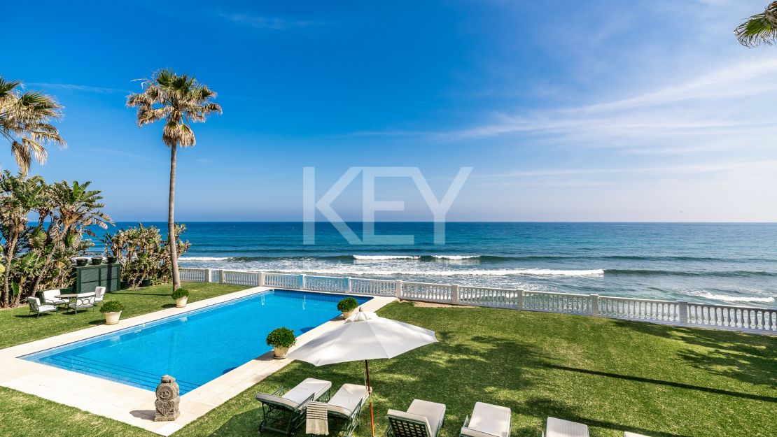 Villa Fiorella: Beachfront Villa for sale and rent in Guadalmina Baja, San Pedro