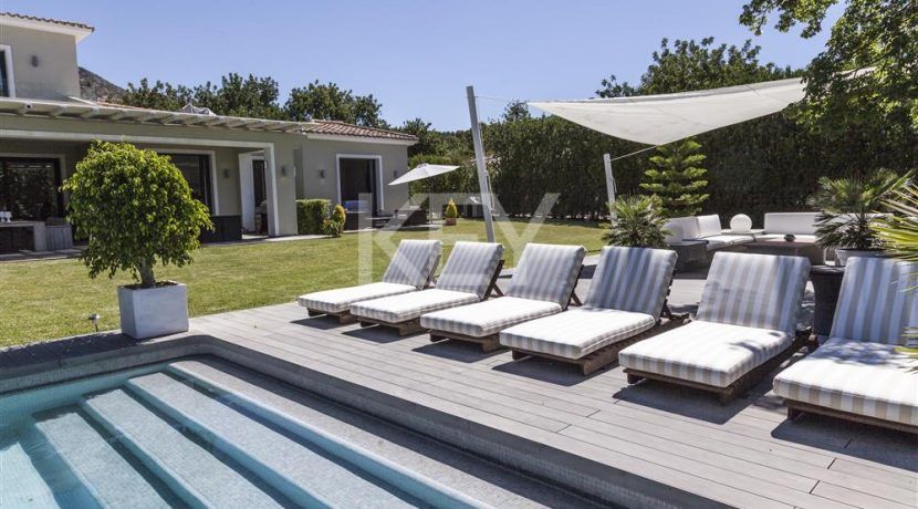 Stunning villa in gated community in Golden Mile, Marbella