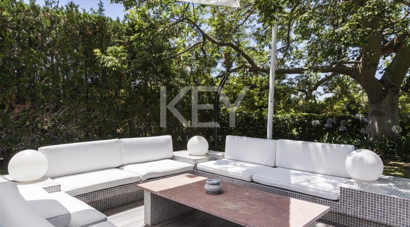 Stunning villa in gated community in Golden Mile, Marbella
