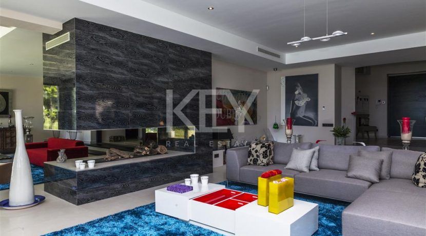 Stunning villa in gated community in Golden Mile, Marbella