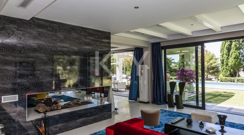 Stunning villa in gated community in Golden Mile, Marbella