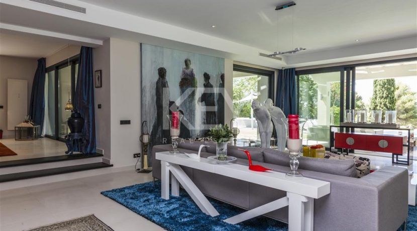 Stunning villa in gated community in Golden Mile, Marbella
