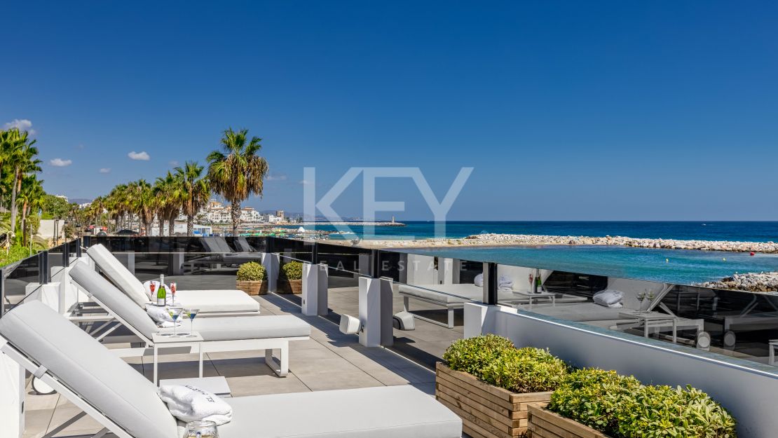 Legendary beachfront villa for sale in Puerto Banus, Marbella