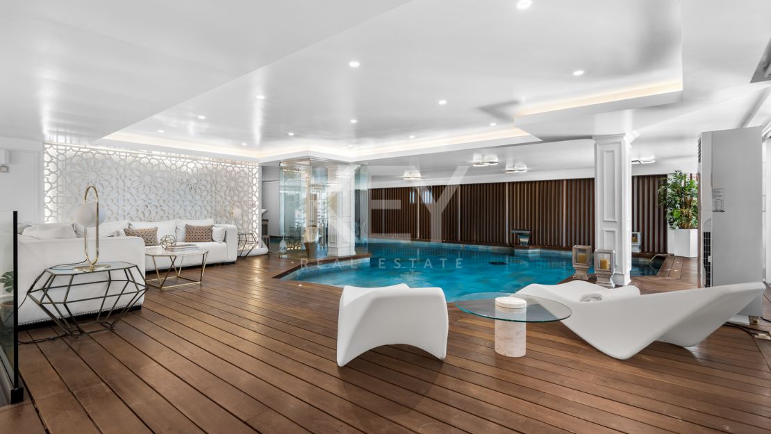 Legendary beachfront villa for sale in Puerto Banus, Marbella