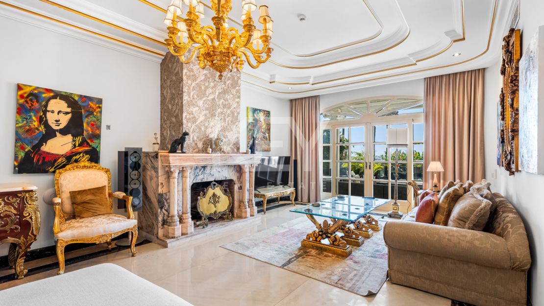 Legendary beachfront villa for sale in Puerto Banus, Marbella
