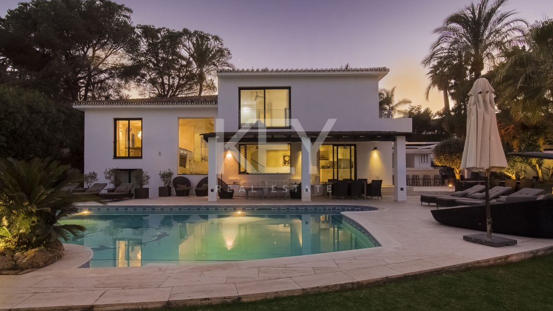 Villa Eternal: Luxurious Villa for Sale and Short-Term Rent in Los Naranjos Golf, Nueva Andalucía