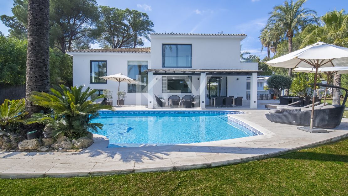 Villa Eternal: Luxurious Villa for Sale and Short-Term Rent in Los Naranjos Golf, Nueva Andalucía