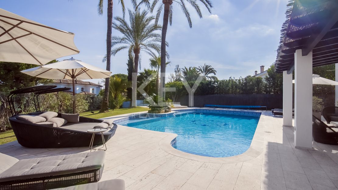 Villa Eternal: Luxurious Villa for Sale and Short-Term Rent in Los Naranjos Golf, Nueva Andalucía