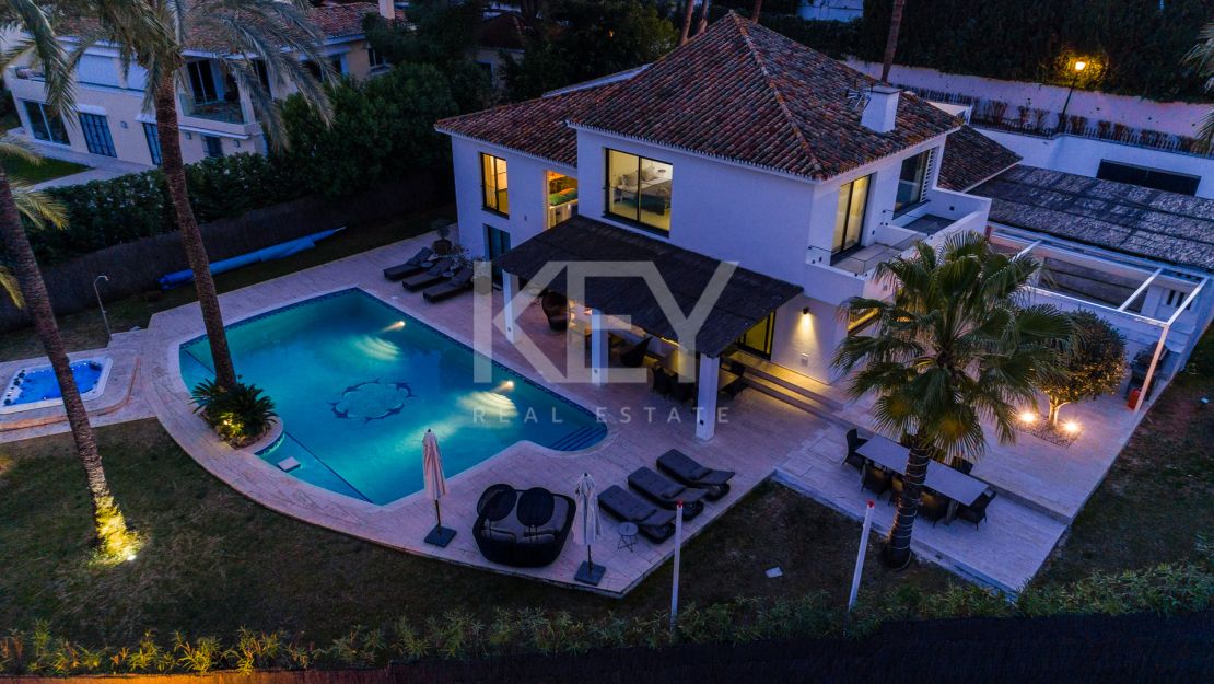Villa Eternal: Luxurious Villa for Sale and Short-Term Rent in Los Naranjos Golf, Nueva Andalucía