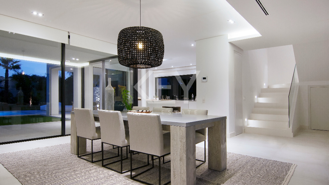 New built modern villa next to the beach in Guadalmina Baja, Estepona