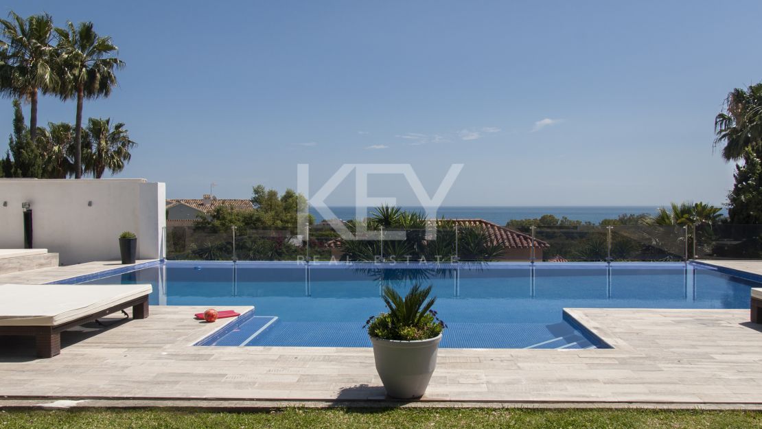 Villa Serena: luxury sea view vlla for short-term rent in Marbella East