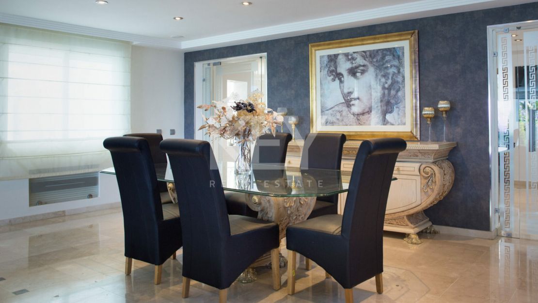 Villa Serena: luxury sea view vlla for short-term rent in Marbella East