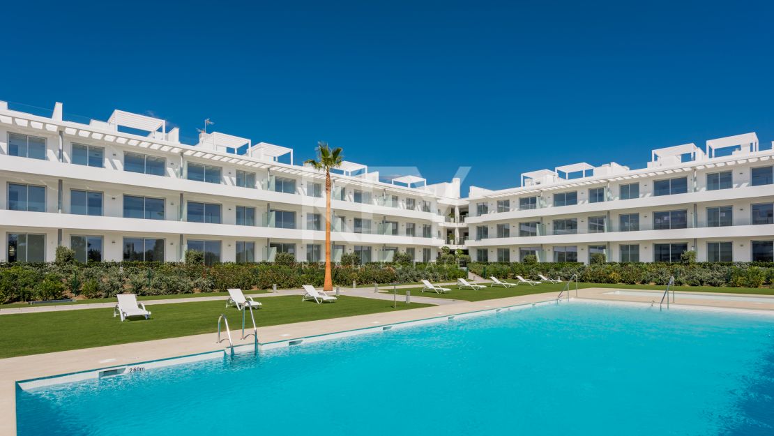 Contemporary penthouse close to the beach in Cancelada, New Golden Mile