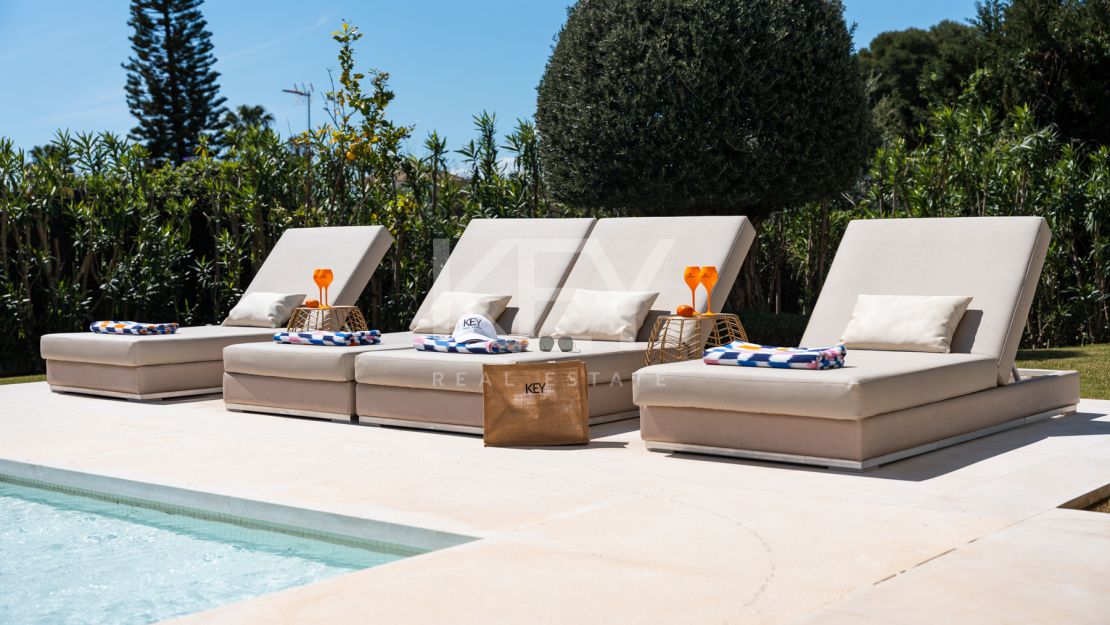 Villa El Paraiso: modern Villa with sauna, cinema & heated pool on Estepona’s New Golden Mile