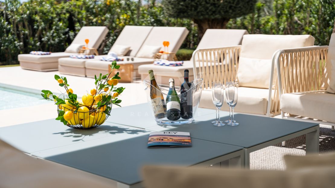 Villa El Paraiso: modern Villa with sauna, cinema & heated pool on Estepona’s New Golden Mile