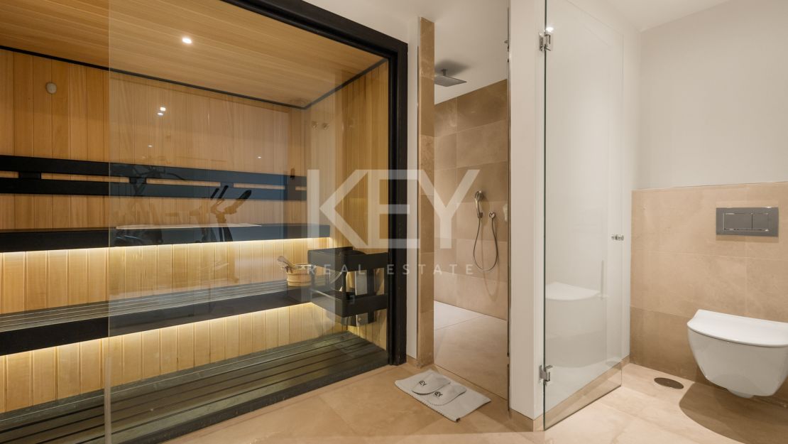 Villa El Paraiso: modern Villa with sauna, cinema & heated pool on Estepona’s New Golden Mile