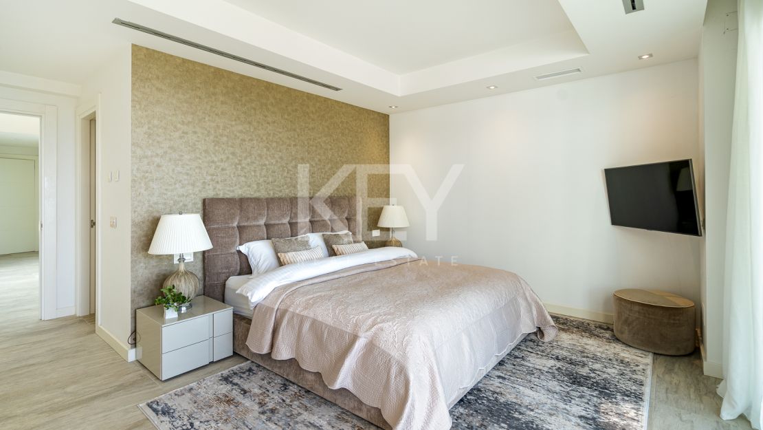 Casa Domus: Luxury Townhouse with Breathtaking Sea Views for Rent
