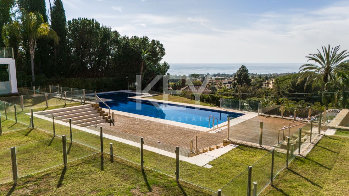 Casa Domus: Luxury Townhouse with Breathtaking Sea Views for Rent