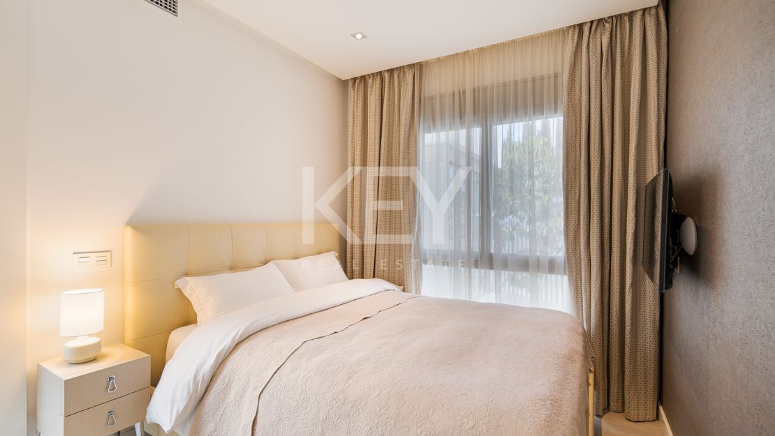 Casa Domus: Luxury Townhouse with Breathtaking Sea Views for Rent