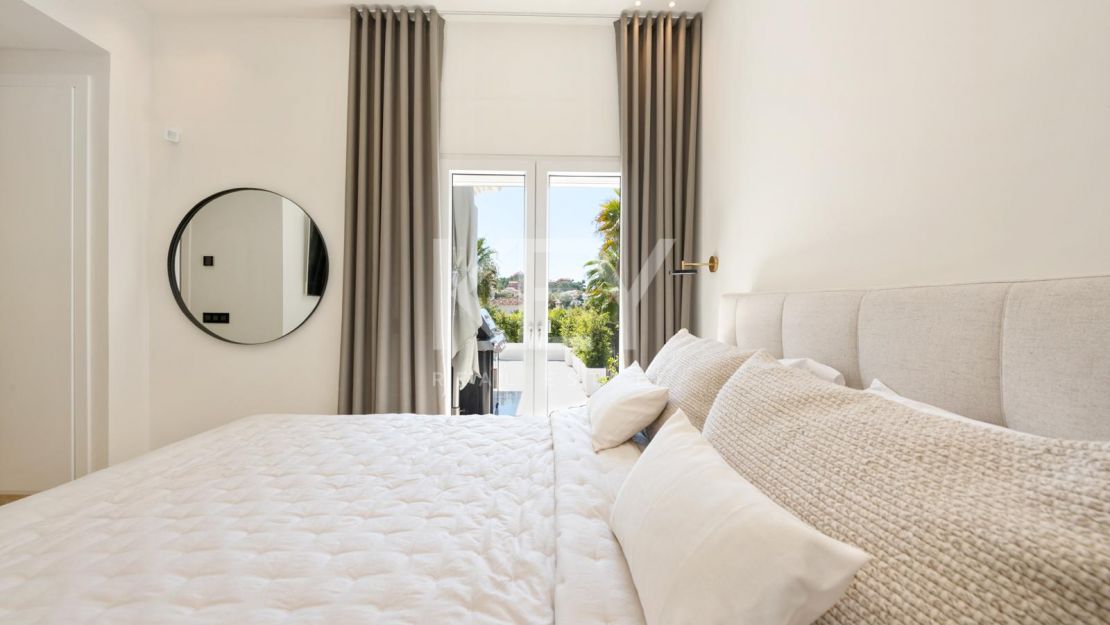 Villa Ibiza: Stunning villa in Nueva Andalucia, Marbella